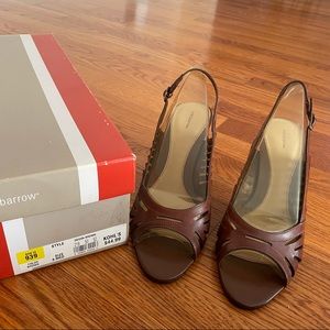 Women’s Brown Heel Sandal, Size: 8, Brand: Croft & Barrow (Kohls) Brand New!!